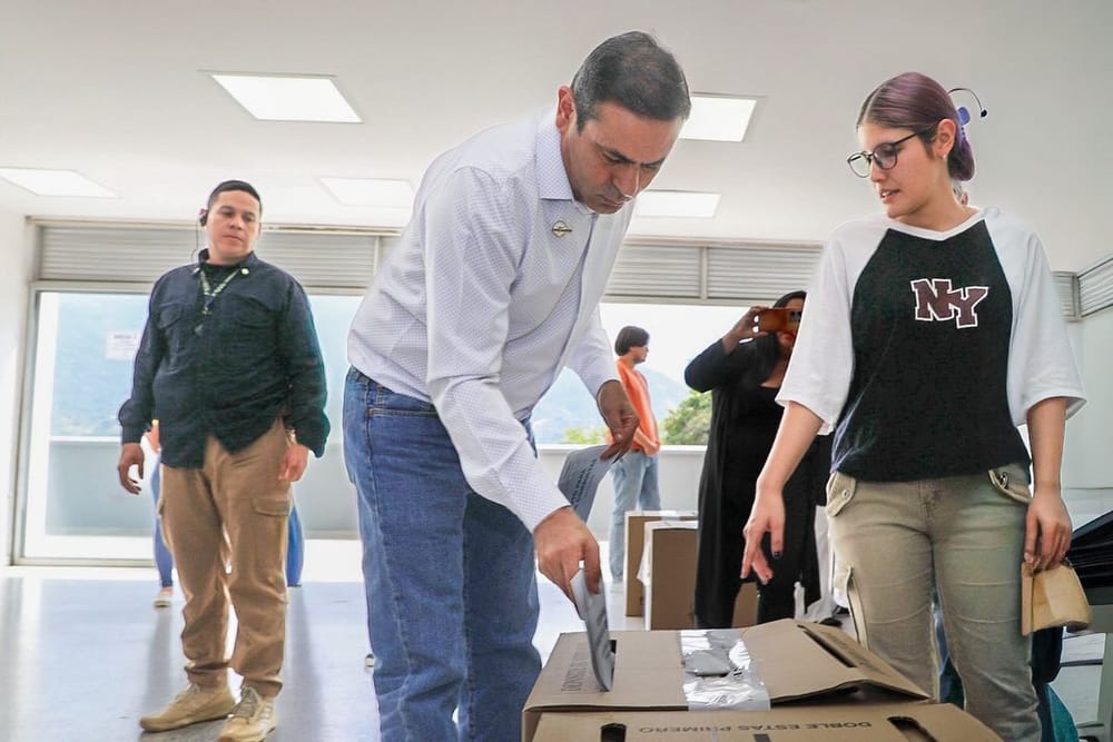 Las imágenes que marcaron la jornada electoral en Santander imagen de la publicación