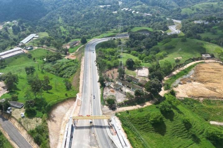 Carretera que conecta a Bucaramanga y San Vicente de Chucurí está en avanzado deterioro imagen de la publicación