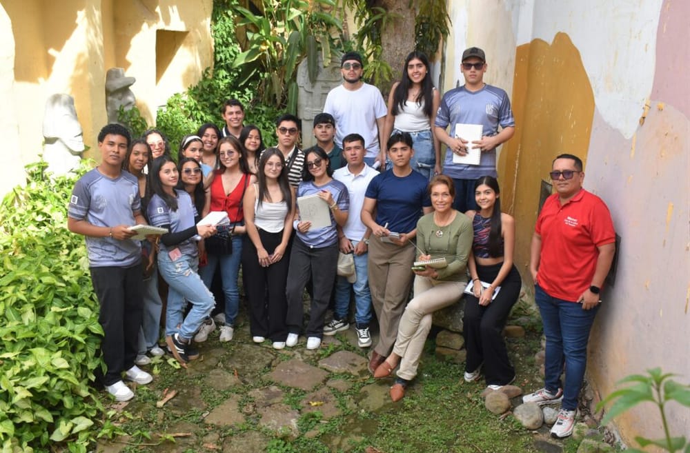 Estudiantes UIS analizan el patrimonio colonial en el Socorro imagen de la publicación