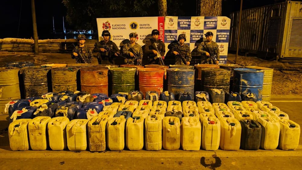 Golpe al ELN en Barrancabermeja: incautan más de 1.200 galones de combustible ilegal imagen de la publicación