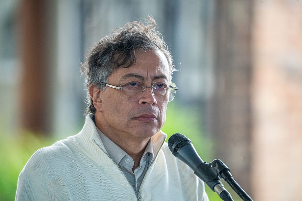 Contraloría emite preocupante advertencia sobre la deuda pública del gobierno Petro imagen de la publicación