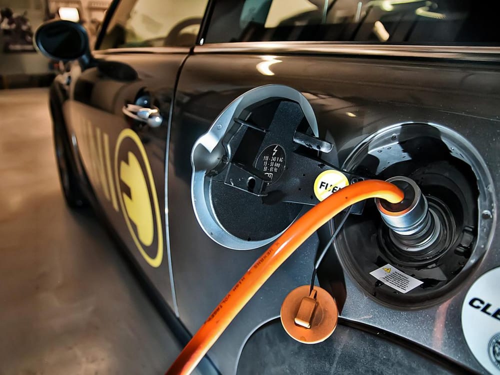 Petro saca pecho porque se multiplicaron ventas de carros eléctricos imagen de la publicación