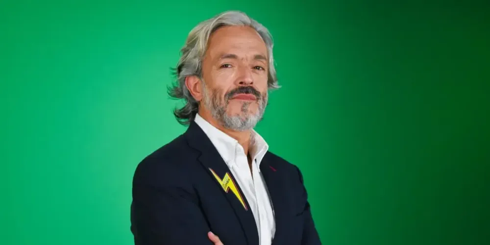 Candidato vicepresidencial dice que gente pobre del Cauca está ‘comiendo mierda’ “Yo no pensé que en Colombia  tocara explicar estas palabras” imagen de la publicación