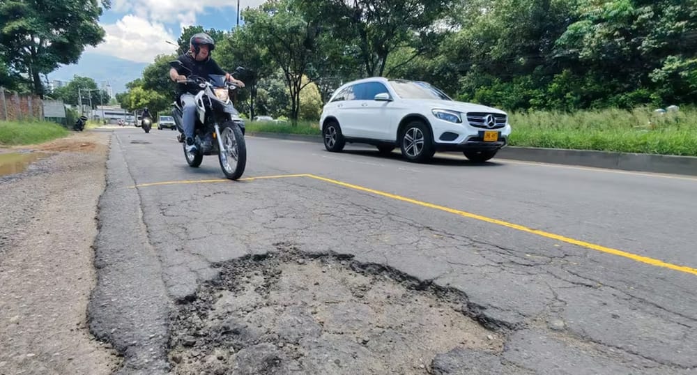 MinTransporte e Invías sin respuesta a la Autopista Piedecuesta - Bucaramanga imagen de la publicación