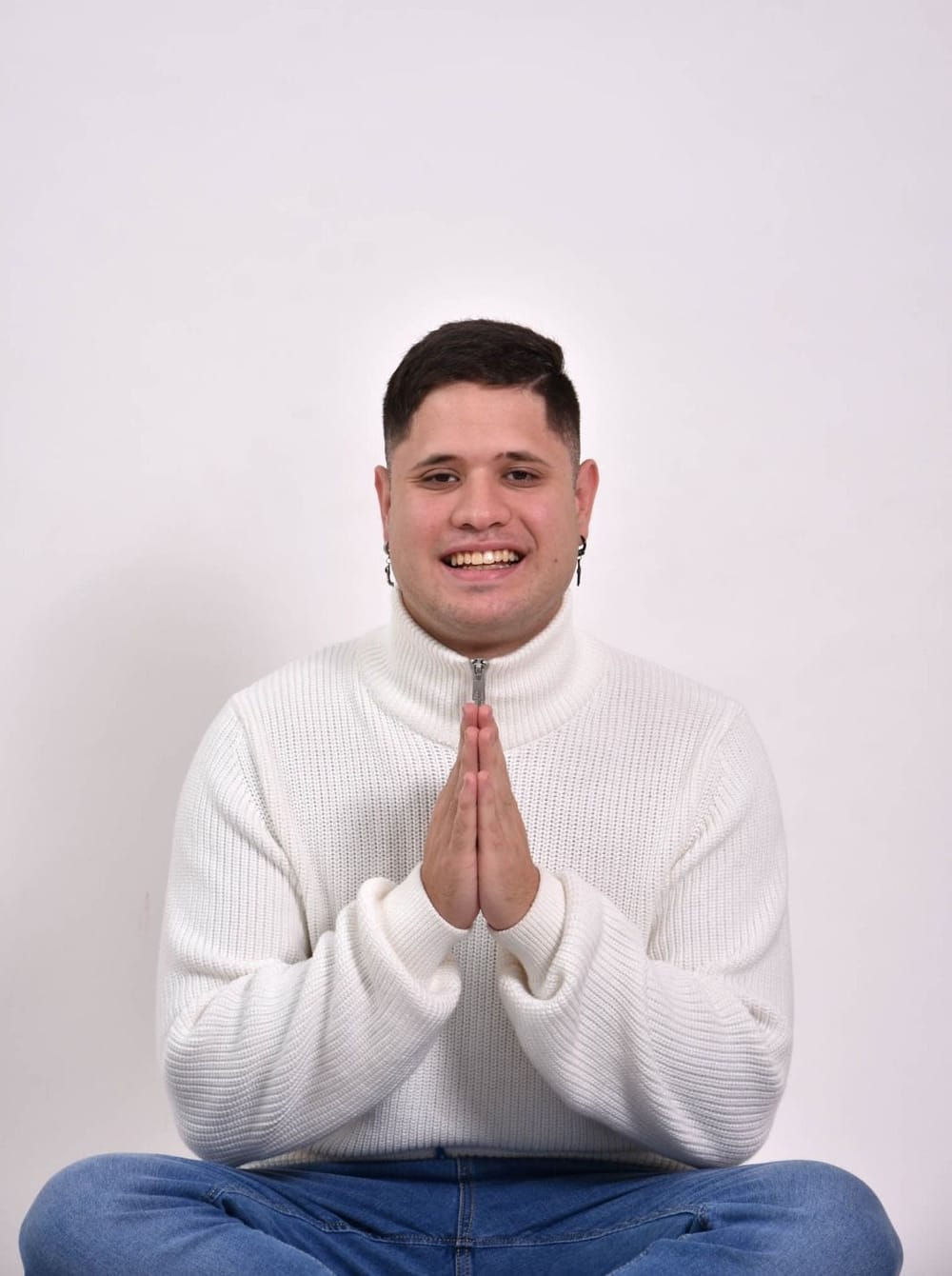 Medium Gabriel López llega a Colombia y Bucaramanga con su libro “Yo Soy Amor, Mi Alma No Tiene Límites” imagen de la publicación