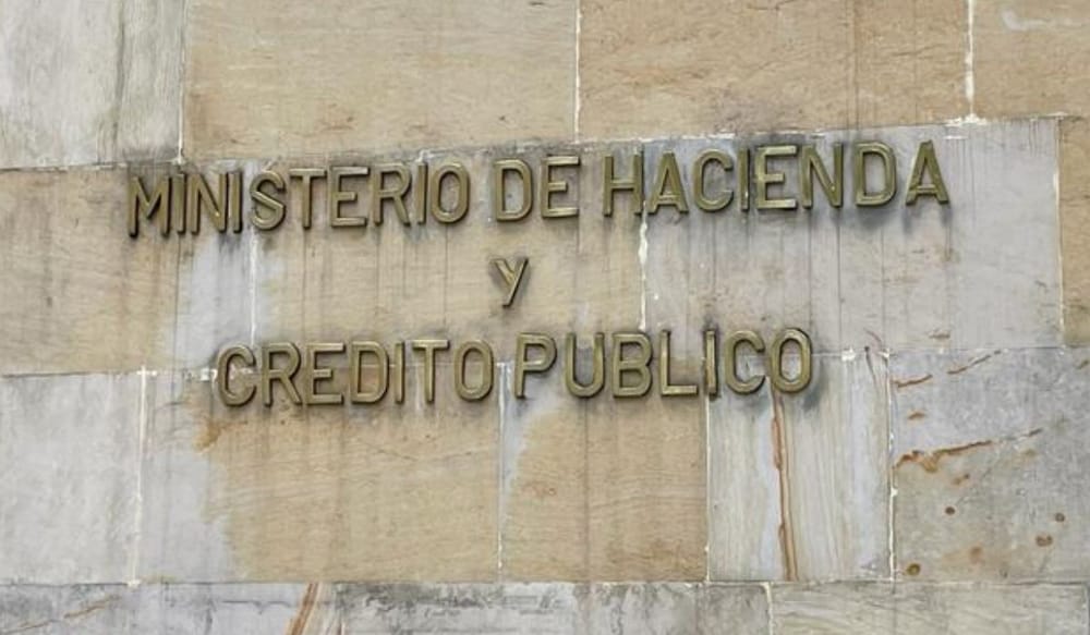 Gobierno Petro asegura que logró bajar la deuda externa ¿Le creemos? imagen de la publicación
