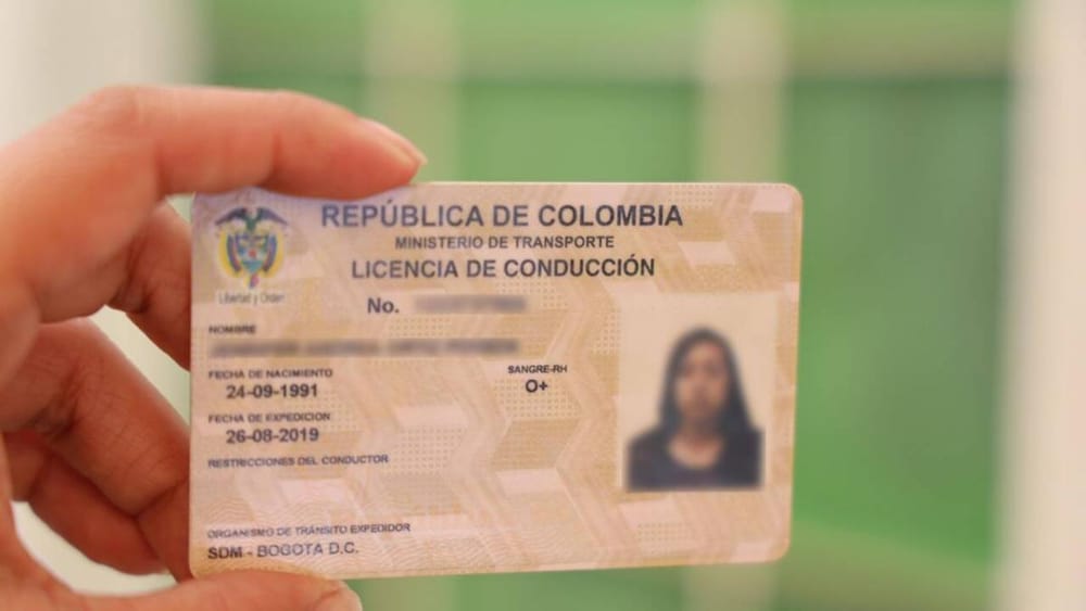 Licencia de conducción en Colombia: aprueban sistema de puntos que puede quitarte el pase si sigue infringiendo imagen de la publicación