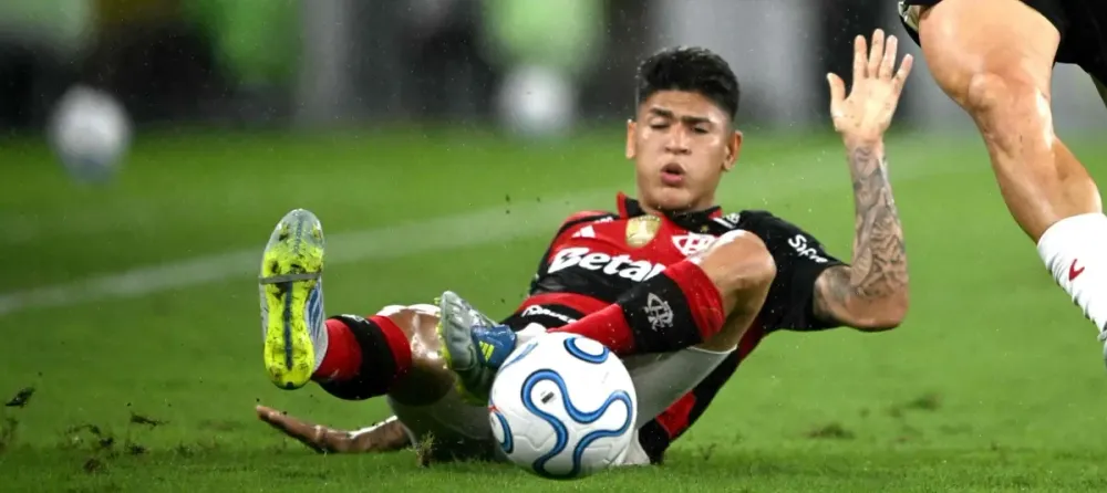 Jorge Carrascal, en el centro de la polémica tras expulsión con Flamengo y rumores de fiesta imagen de la publicación