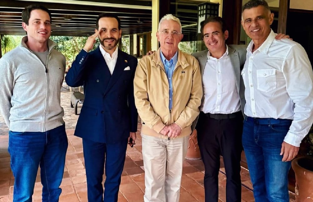 El imparable huracán Abelardo... El fatal hundimiento de la Paloma… imagen de la publicación