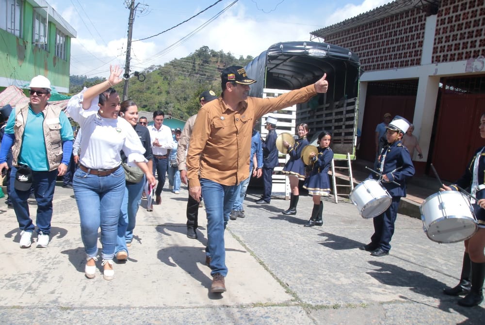 Inspección de varias obras realizó el Gobernador  en Santander imagen de la publicación