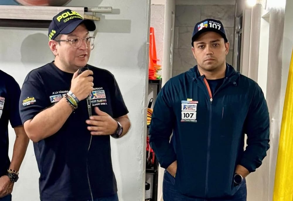 Congresistas santandereanos denuncian al exministro Iván Velásquez por presunto favorecimiento a estructuras criminales imagen de la publicación