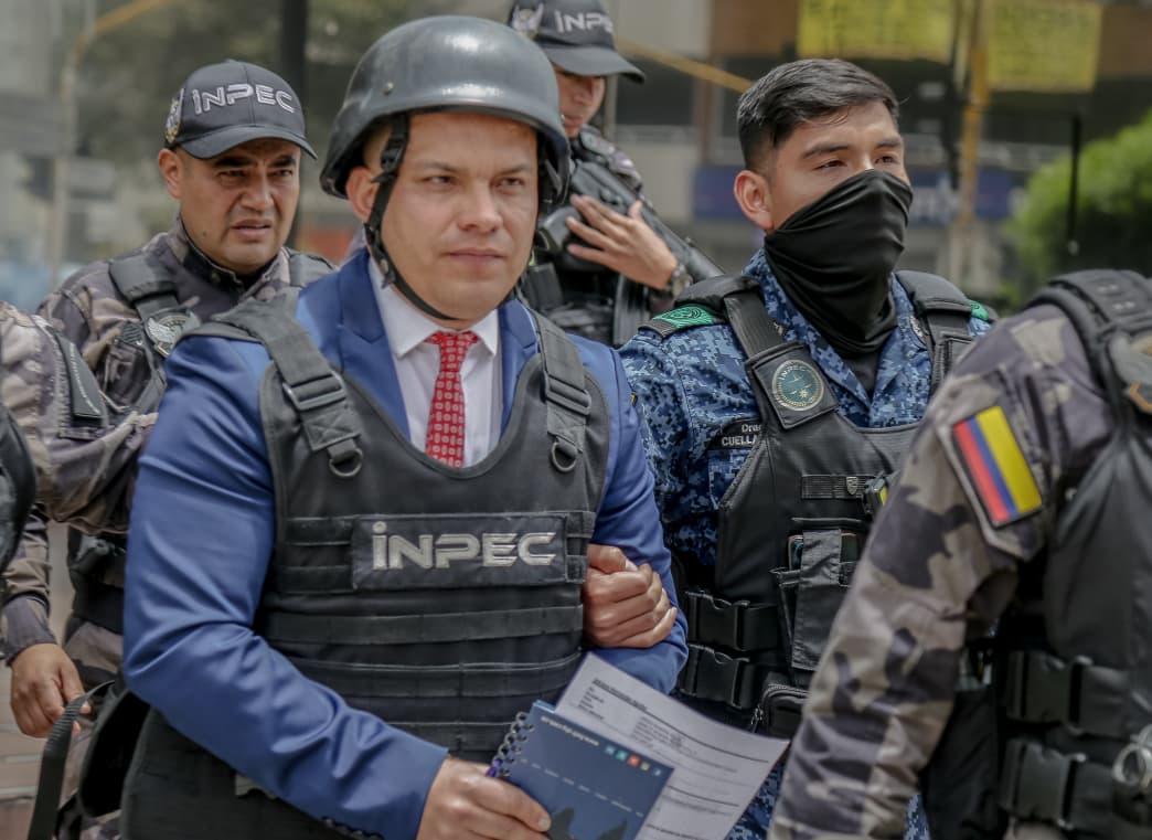 El santandereano Sneyder Pinilla está pidiendo visa para EE.UU: quiere delatar ante Trump a todos los salpicados en el caso de la UNGRD imagen de la publicación