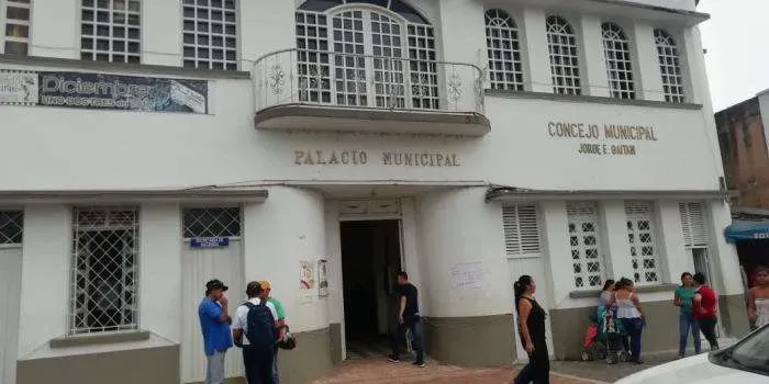 Sancionan a exconcejales de Barbosa por robarse a la oposición su lugar en la mesa directiva imagen de la publicación