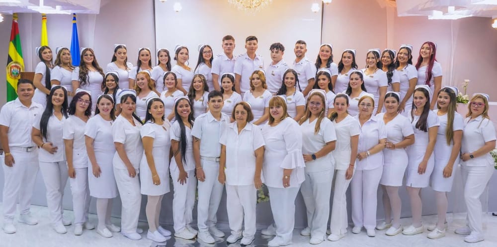 Imposición de Símbolos Enfermería UDES imagen de la publicación