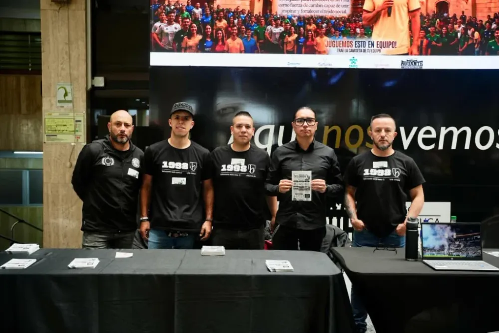¿Pasión asesina? Barristas llegaron al congreso para discutir el papel del fútbol como herramienta de transformación social imagen de la publicación