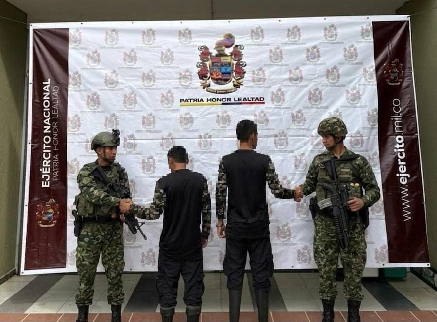 Extranjeros que militaban en grupos criminales se entregaron al Ejército en El Catatumbo imagen de la publicación