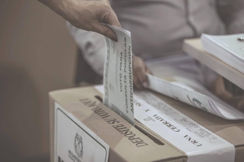 Misión internacional certifica total transparencia en resultados de la primera vuelta presidencial en Colombia imagen de la publicación