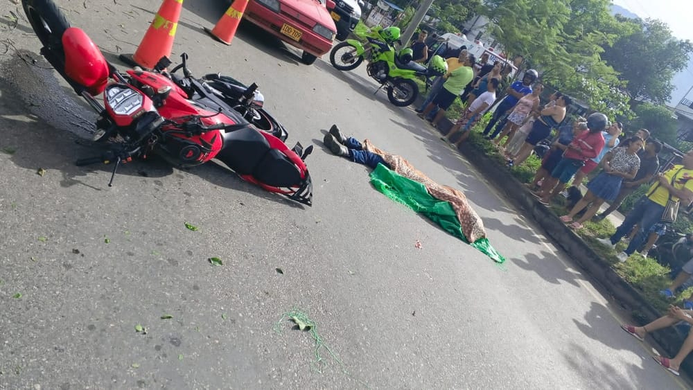 Motociclista perdió la vida en fuerte accidente en Bucaramanga imagen de la publicación