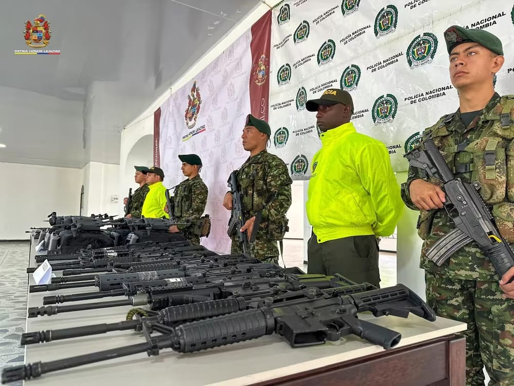 Incautados fusiles, drones y granadas para reforzar a las disidencias de ‘Iván Mordisco’ imagen de la publicación
