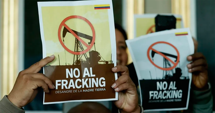Vuelve y juega: Petro radicará por tercera vez proyecto de ley para prohibir el fracking imagen de la publicación