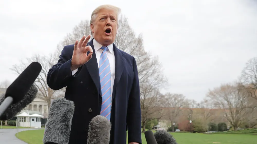 Trump respalda al ICE tras polémica por muerte de colombiano en operativo migratorio imagen de la publicación