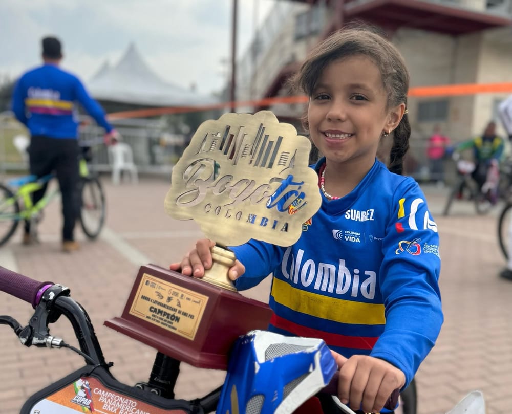 Sophia Itzayana campeona Mundial de BMX en Australia imagen de la publicación