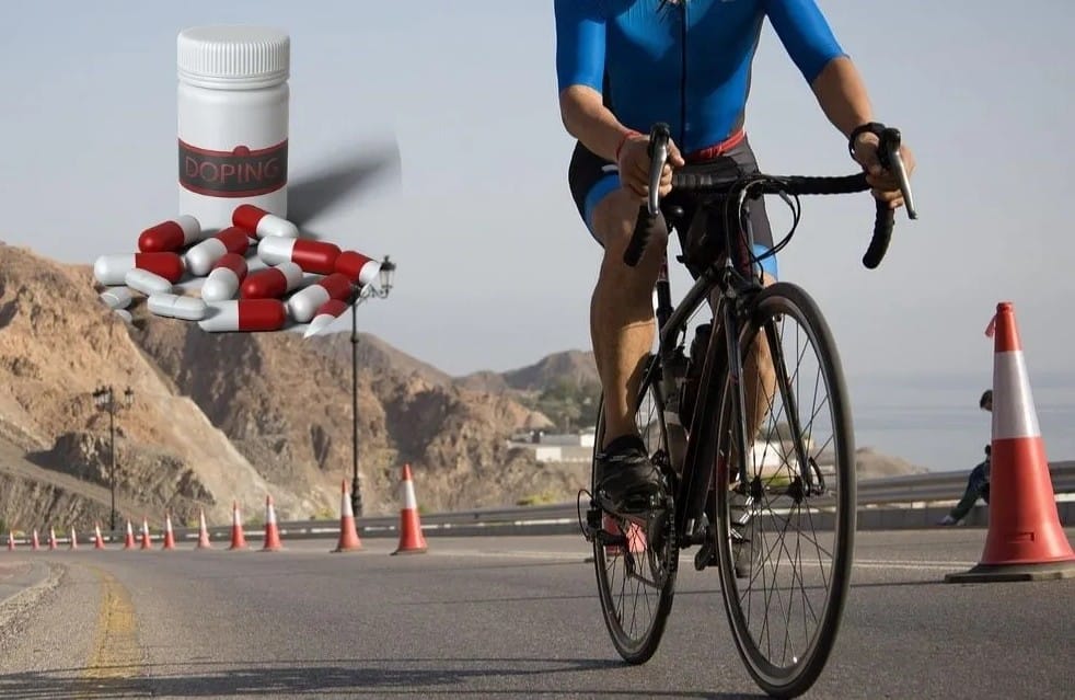 UCI respalda controles de dopaje nocturnos imagen de la publicación