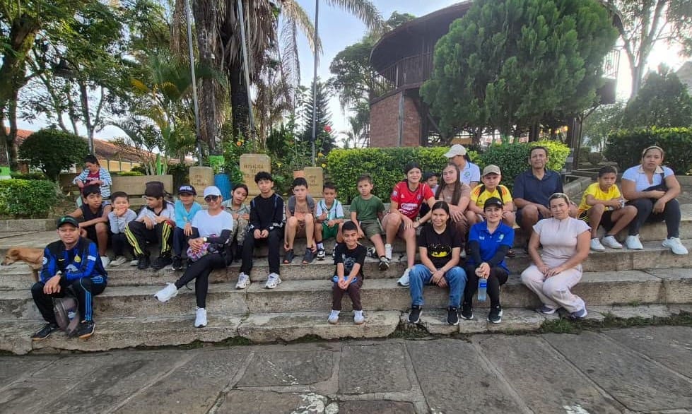 "Camina Libre-mente" en Palmas del Socorro imagen de la publicación