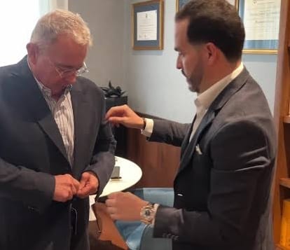 Más que rivales, Abelardo y Uribe estarían a punto de convertirse en caníbales políticos. Le contamos por qué imagen de la publicación