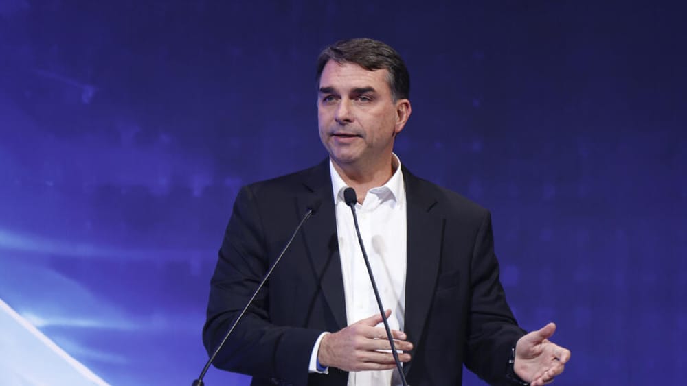 Flávio Bolsonaro es proclamado candidato presidencial del Partido Liberal en Brasil imagen de la publicación