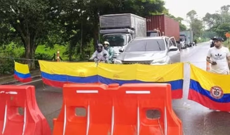 Continúan bloqueos en la troncal del Magdalena Medio imagen de la publicación