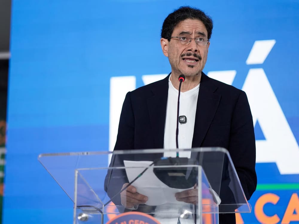 Iván Cepeda rechaza el regreso del ESMAD: "Es una amenaza contra la democracia" imagen de la publicación