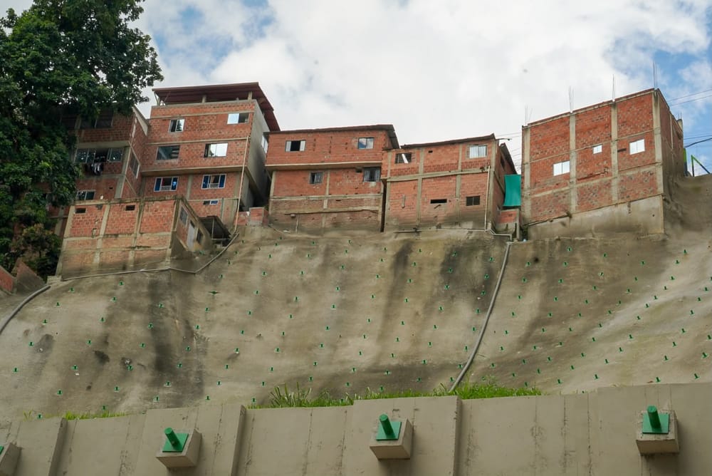Por fin les aquietaron la tierra a los habitantes de Asomiflor  en Floridablanca imagen de la publicación