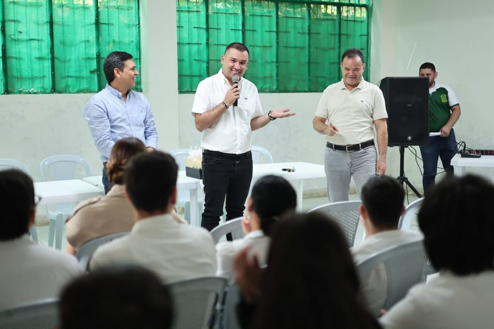 Alumnos reciben motivación extra para sus pruebas Saber 11 en Floridablanca imagen de la publicación