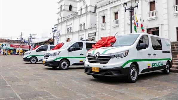 Dotación para la Policía por aniversario de Piedecuesta imagen de la publicación