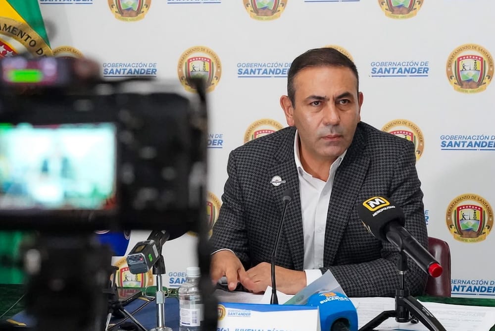 Gobernador de Santander pidió la intervención urgente de Invías y de la UNGR en las carrteras de  Santander imagen de la publicación