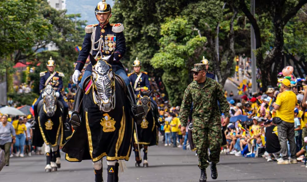 Patriotismo y respuesta masiva del público en la celebración del  Día de la Independencia en Bucaramanga imagen de la publicación