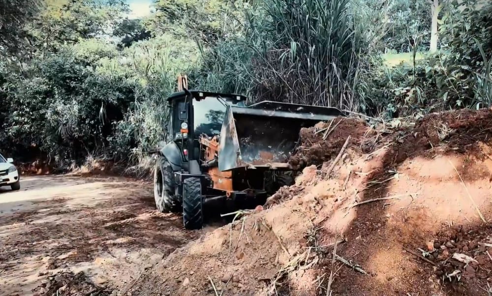 Gobernación impulsa la recuperación de vías rurales en Lebrija imagen de la publicación