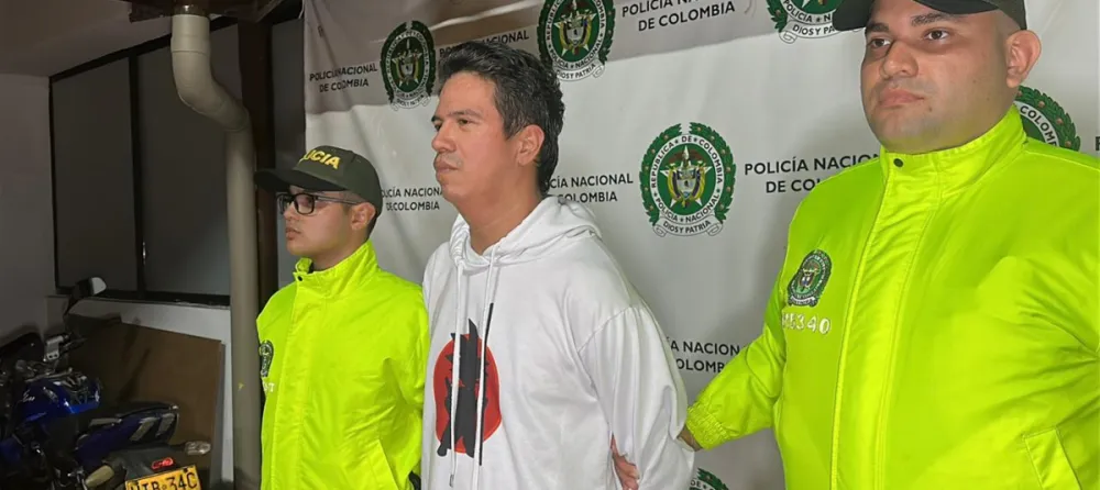 Reconocido cantante de cumbias Saul Naranjo fue condenado a más de 15 años de prisión luego de intentar asesinar a su expareja en Bucaramanga imagen de la publicación