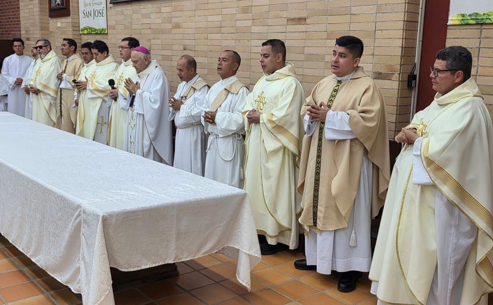 Eucaristía en celebración Día del Catequista imagen de la publicación