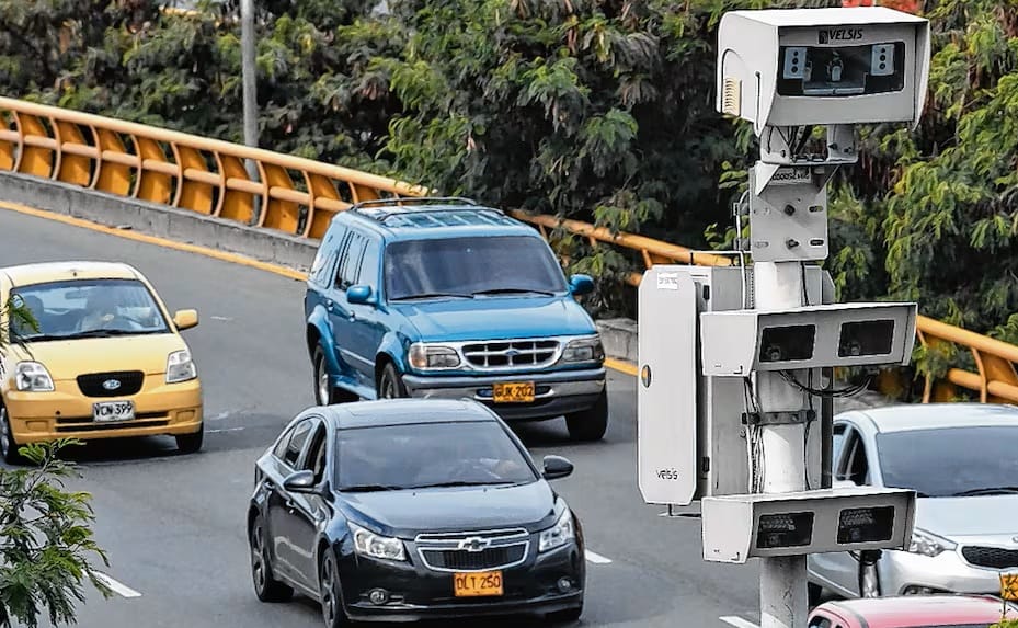 Gobierno anuncia revisión nacional de las fotomultas para frenar abusos y priorizar la seguridad vial imagen de la publicación