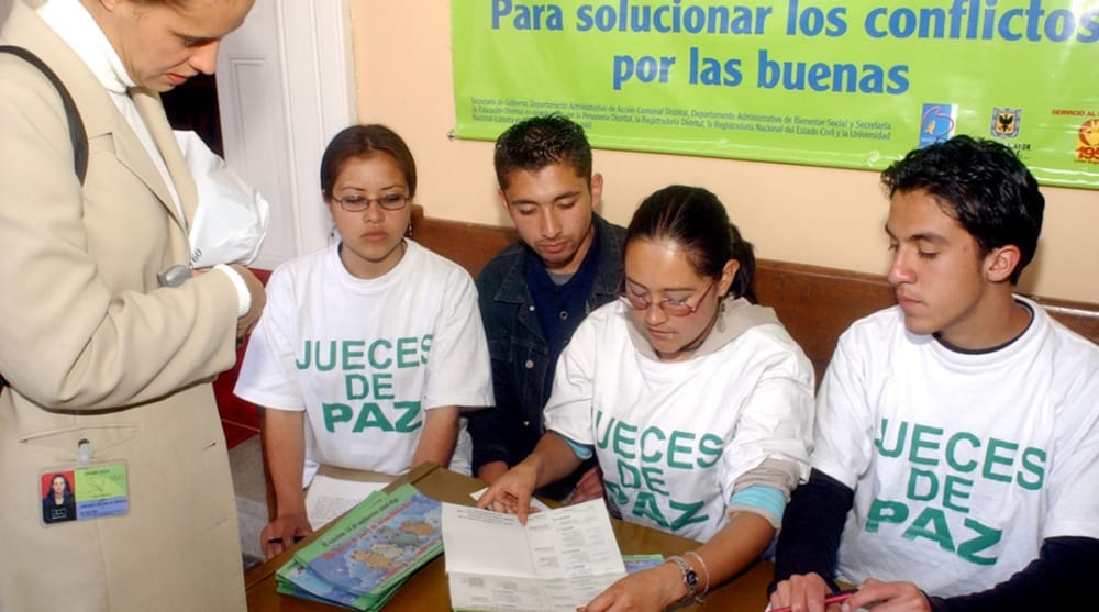 Acercamiento de la justicia con participación ciudadana imagen de la publicación