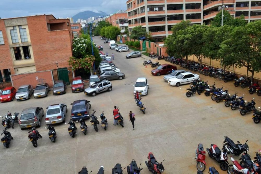 UTS habilitó parqueaderos gratuitos para sus estudiantes y profesores imagen de la publicación