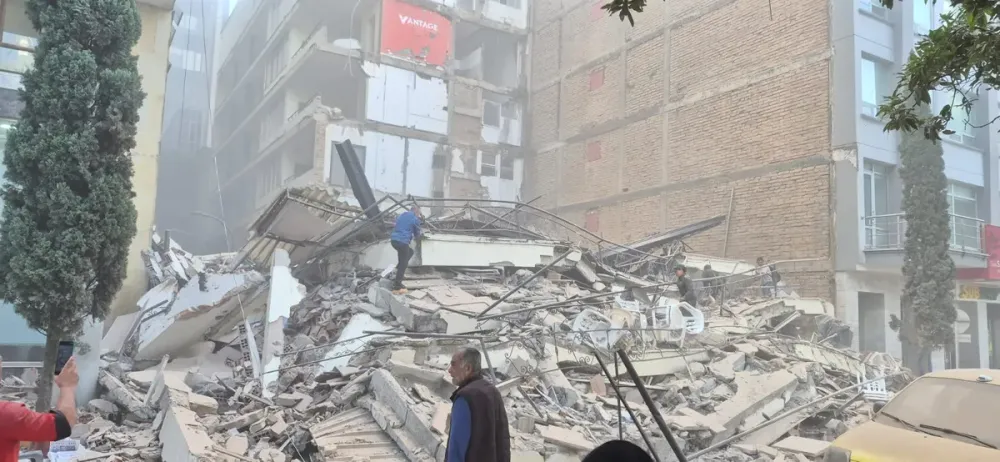Fuerte sismo de magnitud 7,4 sacudió a Colombia y dejó afectaciones en varias ciudades imagen de la publicación
