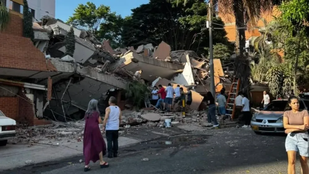 Sismo de 7,4 dejó graves  afectaciones en Cali imagen de la publicación