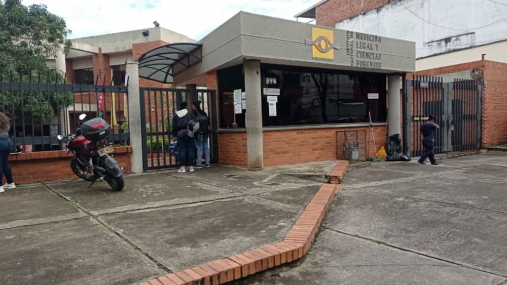 Tragedia en Chimitá: motociclista murió tras caer al asfalto y ser arrollado por un tractocamión imagen de la publicación