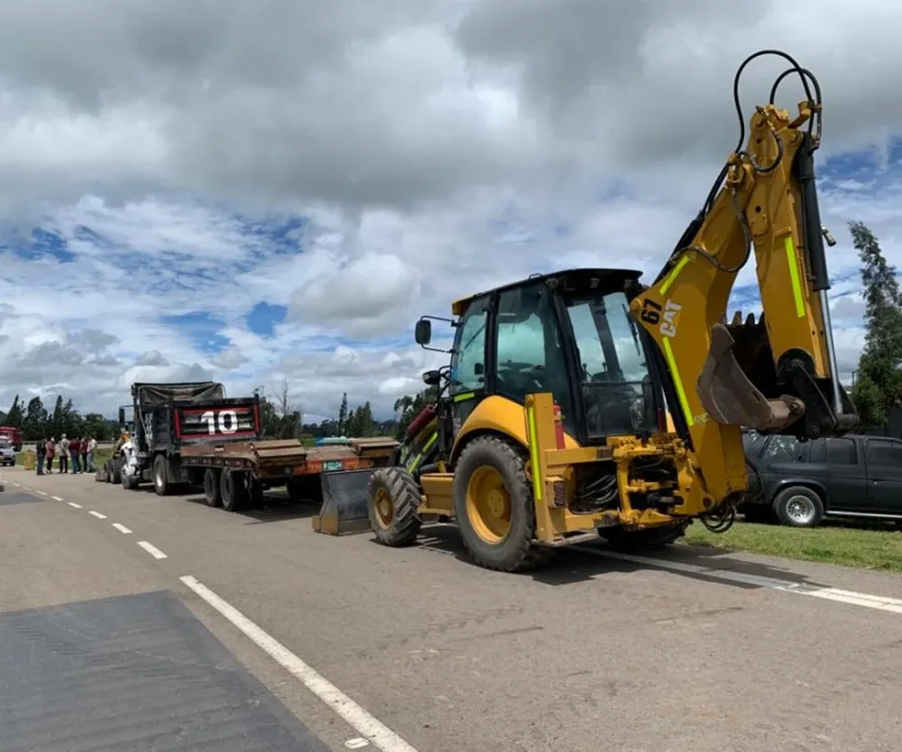 Ruta de los Comuneros: Invías se sentará con los manifestantes para destrabar las obras de la vía Bogotá–Bucaramanga imagen de la publicación