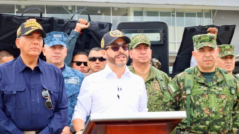 Parece que el banco de talentos del gobierno De la Espriella sí funciona: van 39 funcionarios contratados y 174 están en evaluación imagen de la publicación