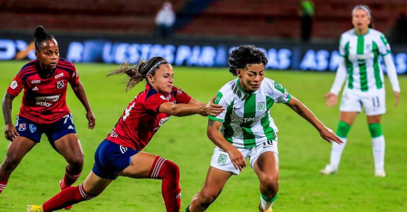 Futbolistas (hombres y mujeres) quieren que les respeten sus derechos laborales imagen de la publicación