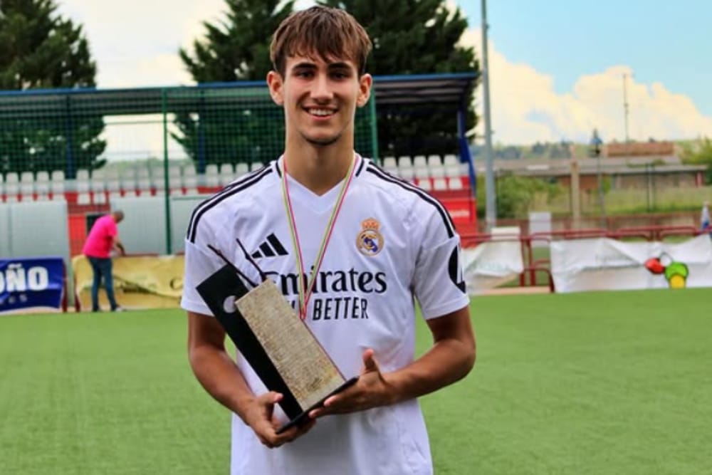 El delantero del Real Madrid con sangre colombiana que es hincha del Atlético Bucaramanga imagen de la publicación